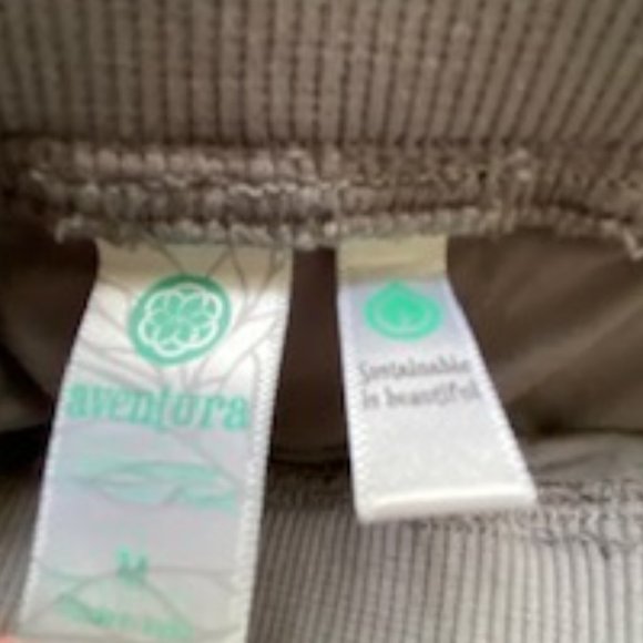 Aventura Relaxed Fit Grayish Green Cotton Pants - Size M - Picture 11 of 15